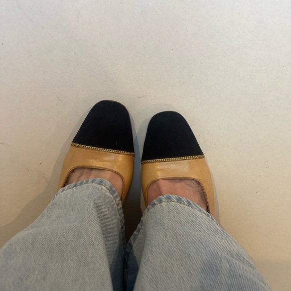 Vintage Celine Paris pumps - Picture 6 of 8